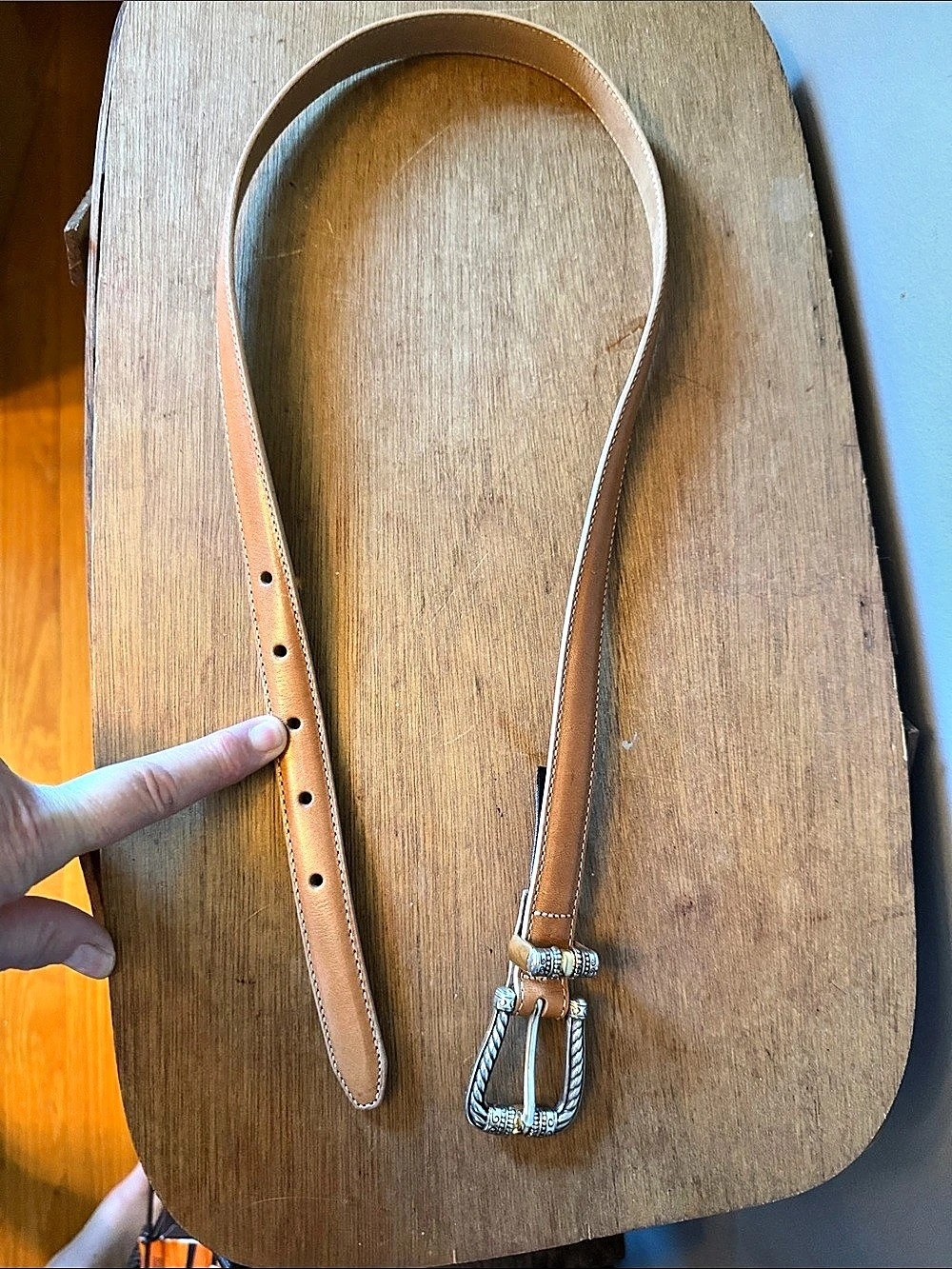 Brighton Tan Leather Belt Silver Stirrup Buckle Sz M 30 Fits 27.5"-31.5"